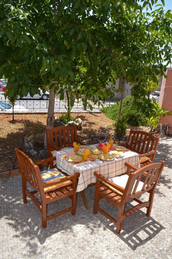 Vila Epavlis Iosif Khóra Sfakíon Exteriér fotografie